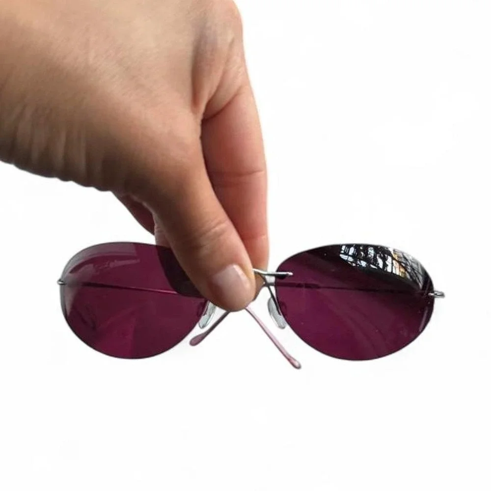 Vintage y2k (2001) burgundy round sunglasses